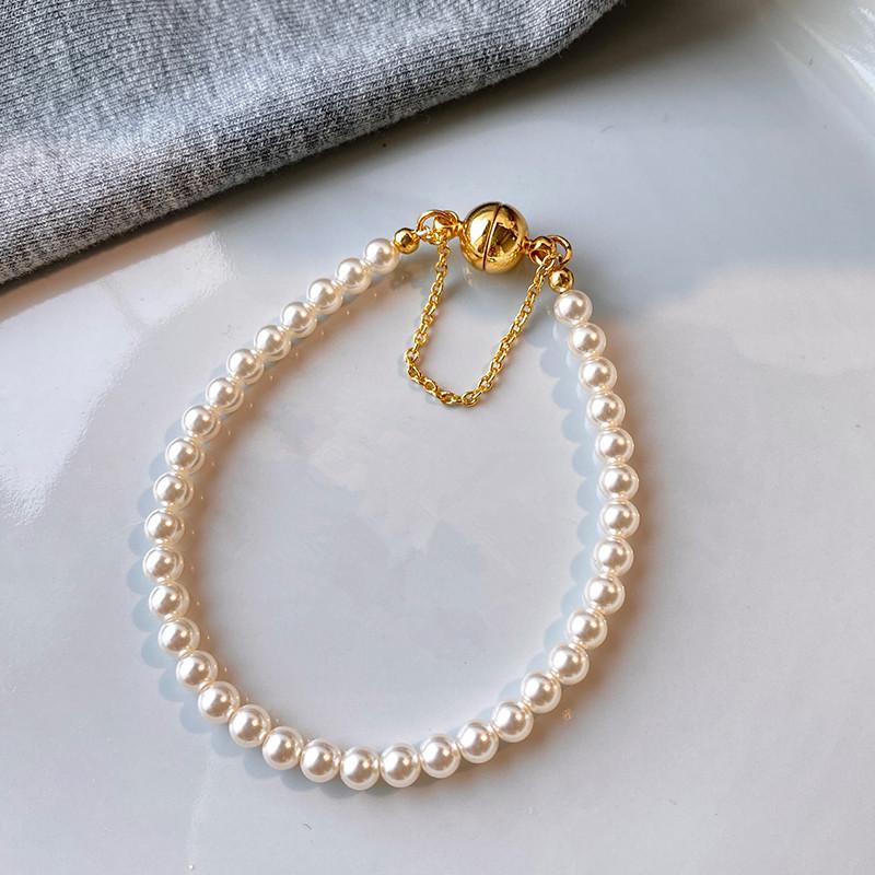 Anti Loss Round Strong Light Magnetic Buckle Pearl Bracelet