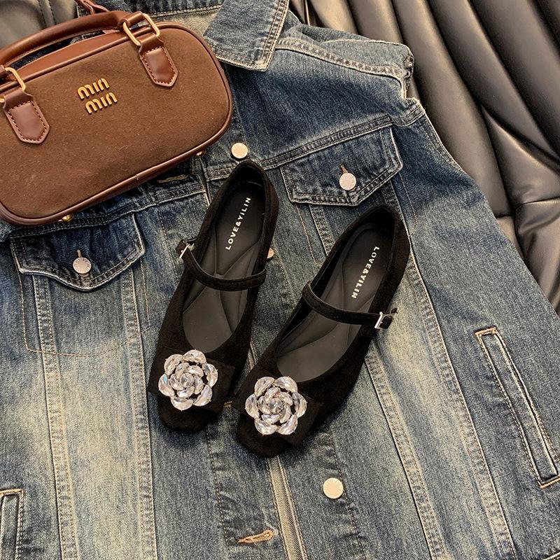 Hepburn Style New French Pearl Mary Jane Shoes Doudou Shoes Spring 2025 Square Head Flat Sole Shoes Women's Rhinestones