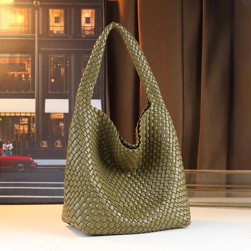 

Large Capacity Hand-Woven Women S Bags, Fashionable Versatile Mother And Child Bags, Shoulder Bags, Trendy High-End Underarm Bags, Tote Bags. зелений