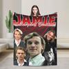 Jamie Campbell Bower Decke Weiche Bequeme Plüschdecke für Wohnzimmer Reise Flanell Bettdecke Bettbezug