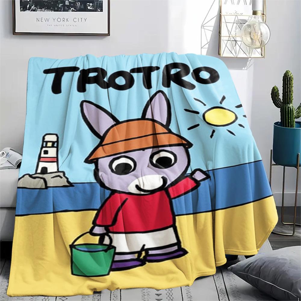 1PC Trotro Print Flannel Blanket, High Quality Comfortable for All Seasons, Home Decor, Warmth and Comfort, Perfect for Christmas Gifts229