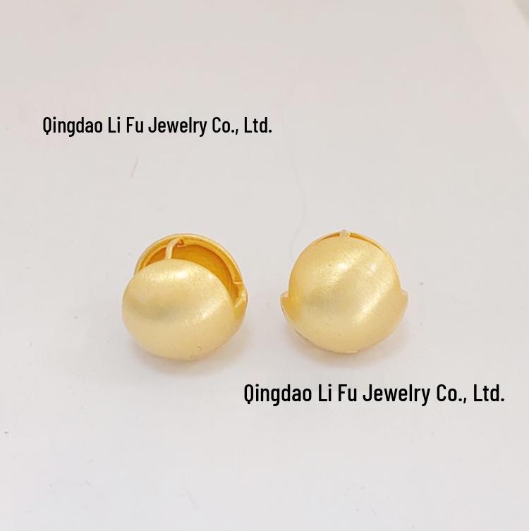 Savi Blogger Silver Brushed Metal Ball Earrings for Cold Wind Temperament