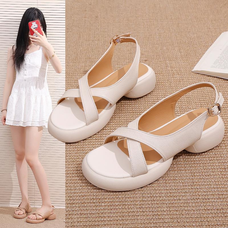 Crossed open-toed sandals women's 2025 summer new comfortable thick-soled one-word with shit-stepping imitation leather sandals