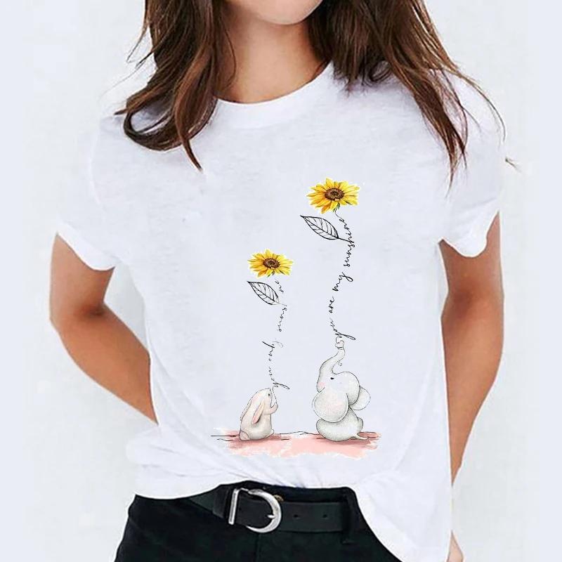 Graphic T Shirt for Women Elephant Love Cartoon Fashion Printing Print Lady Tshirts Top Womens Ladies Travel Tee TShirt
