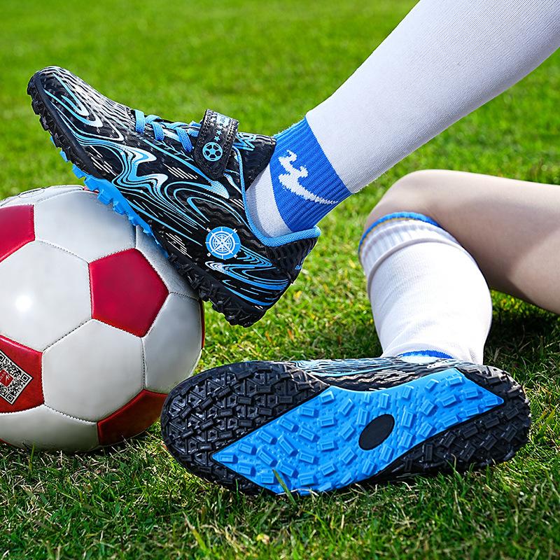 Foreign trade children's football shoes men's and women's sports broken nails primary school students indoor football training shoes rubber soles
