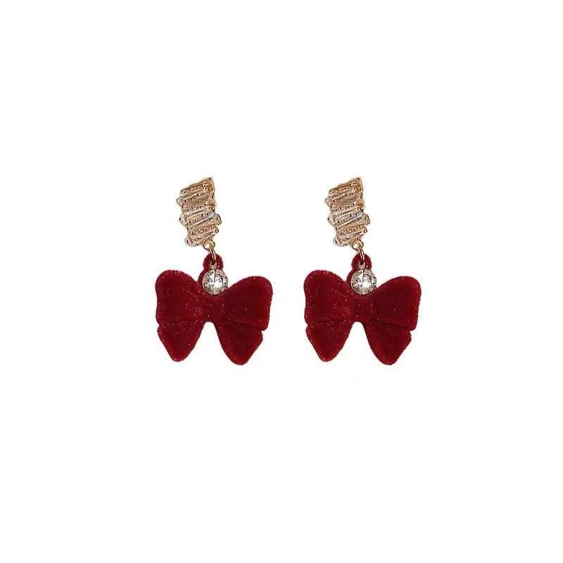 Elegant Retro Red Velvet Bow Stud Earrings for Women - Perfect Festive Accessory