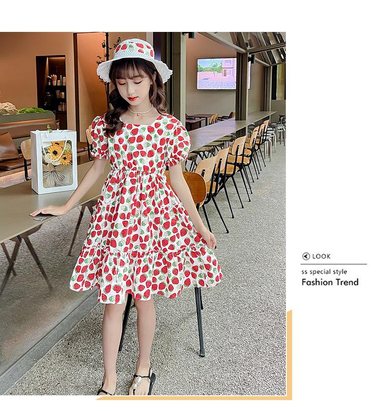 Strandkleid im Western-Stil mit Blumenmuster für Mädchen – Sommer-Erdbeerprinzessin-Design