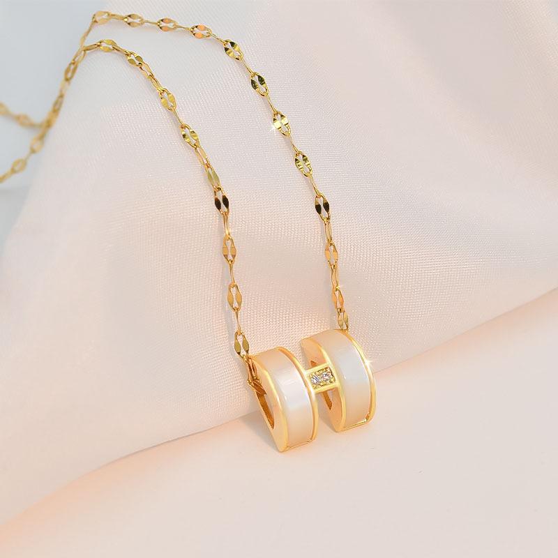 Opal H Titanium Steel Necklace Premium Trendy Versatile Clavicle Chain