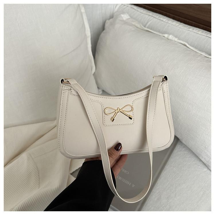 

Fashion Girl Underarm Bag With Zipper Design And Bow Decoration For Daily Use