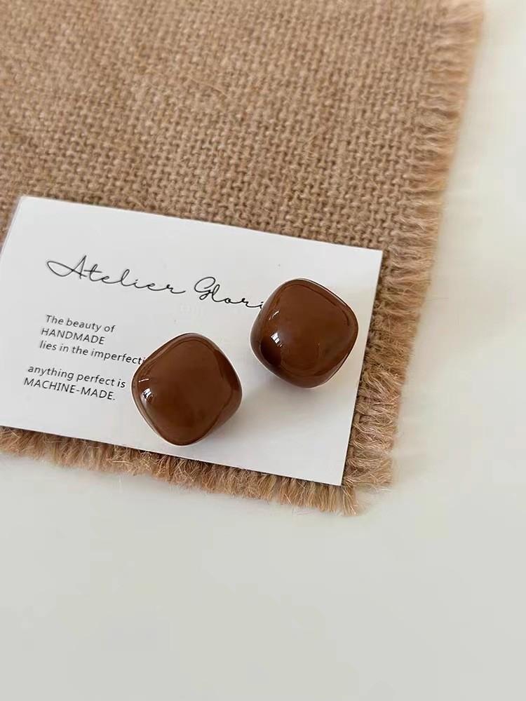 Maillard Collection Milk Coffee Versatile High-End Stud Earrings Women'S Tide Light Luxury Fashion Temperament Niche Design Sense