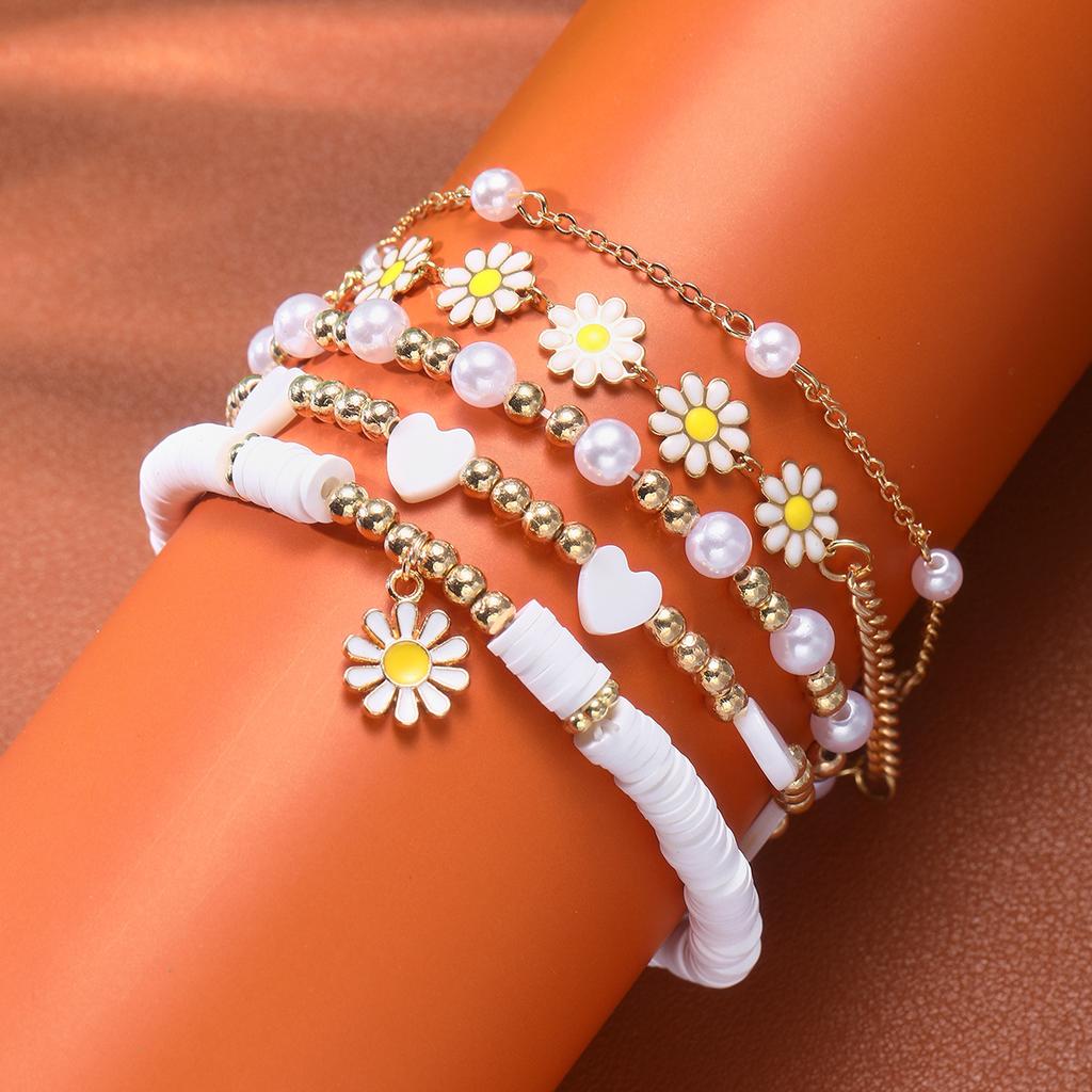 Personality Vintage Daisy Flower Pendant Bracelet Set for Women Bohemian Beaded Enamel Star Heart Pearl Bangles Trendy Jewelry Gifts