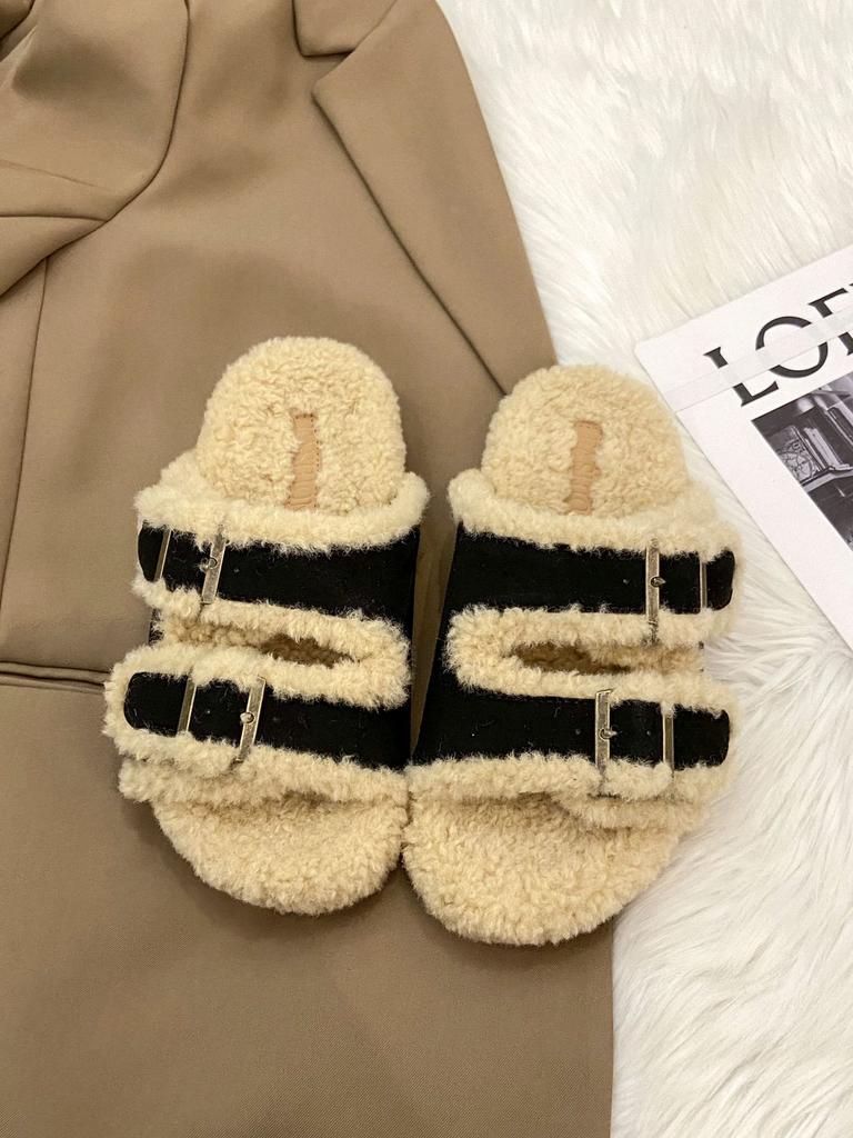 2025 autumn and winter new design sense niche fluffy slippers women wear French retro soft bottom casual Boken slippers