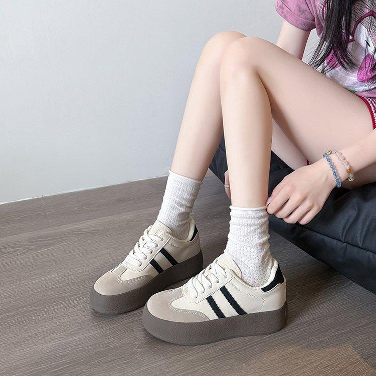 Small person 7cm inner height increase red German training shoes women's 2025 spring new retro platform casual board shoes women's tide