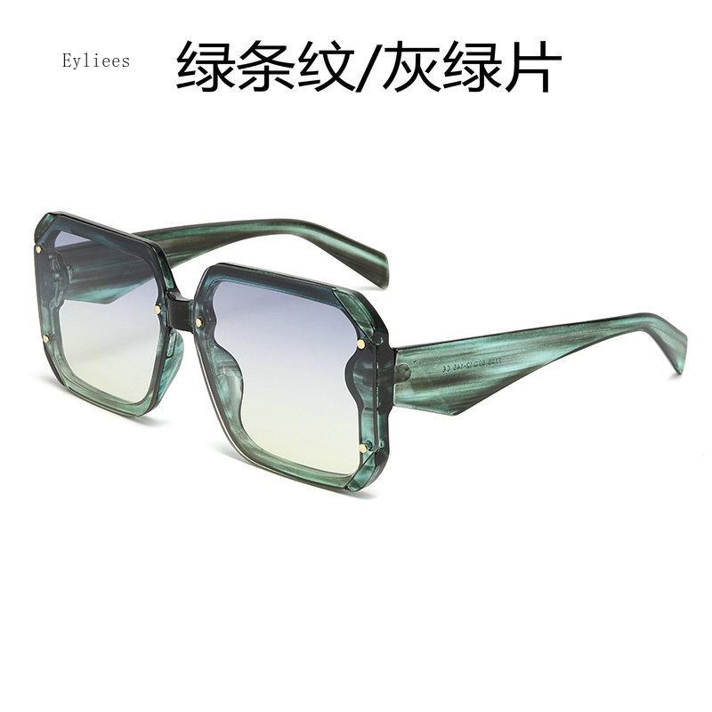 

New Fashion Square Frame Sunglasses for Women Luxury Sunglasses UV Protection Large Frame All-match Glasses Lentes De Sol Mujer