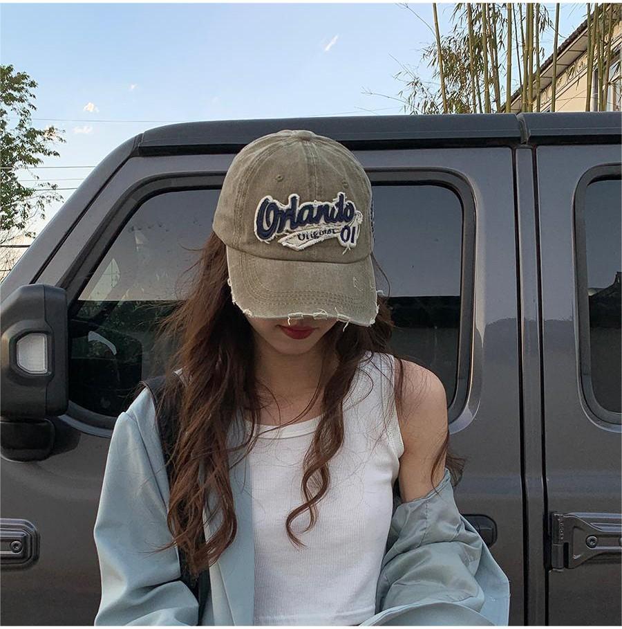 Fashion Retro New English Letter Embroidered Baseball Cap With Curved Brim