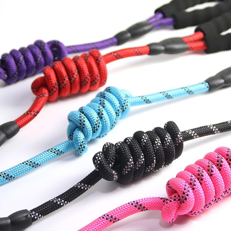 Dog rope explosion medium and large dog walking dog leash pet products explosion-proof nylon dog rope