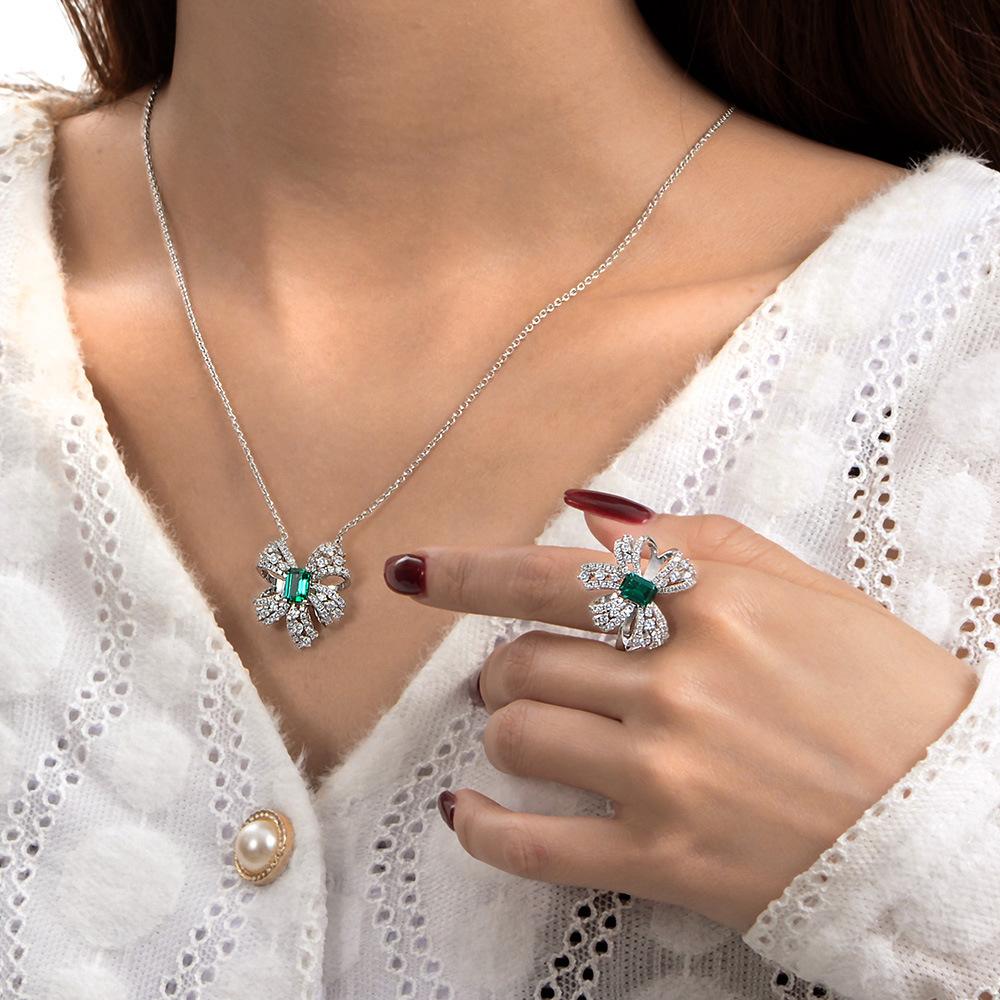 Gica Gema Emerald Necklaces With High Carbon Diamond 925 Sterling Silver 5*7mm Pendant Unique Design Romantic Fine Jewelry Wedding Party Gifts