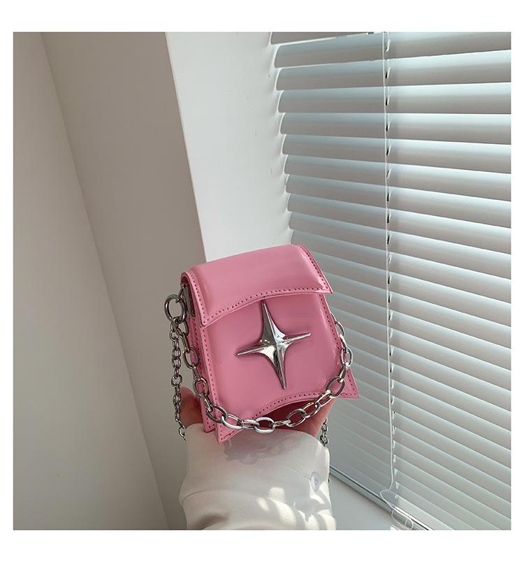 

Однотонная мини-сумка на цепочке, маленькая женская сумка-мессенджер 2025 года, модная и простая, в корейском тренде, персонализированная маленькая квадратная сумка розовый
