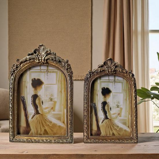 Large Vintage Picture Frame Retro Arched Po Frame for Tabletop/Wall Mounting Embossed Resin