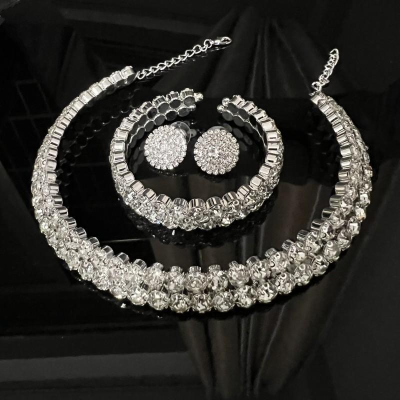 Bridal Diamond Collar Set Jewelry Full Diamond Crystal Necklace Earrings Bracelet Three-piece Set