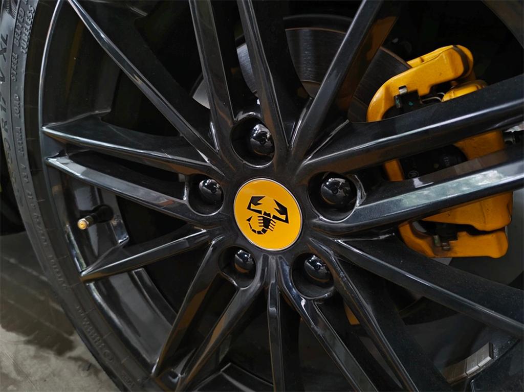 45-50mm Tappo Centrale Ruota Auto Emblema Adesivo Accessori Per Fiat Abarth 500 Tipo FR Punto Ducato Stilo Palio Bravo Pondo