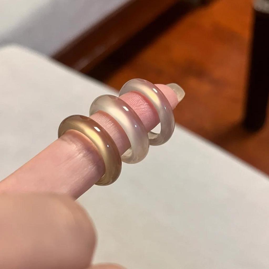 Ice-Type White Brazilian Agate Jade Ring Band