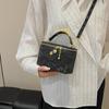 Shoulder bag Small daisy box bag Slack high-intelligence diamond chain Crossbody portable small square bag