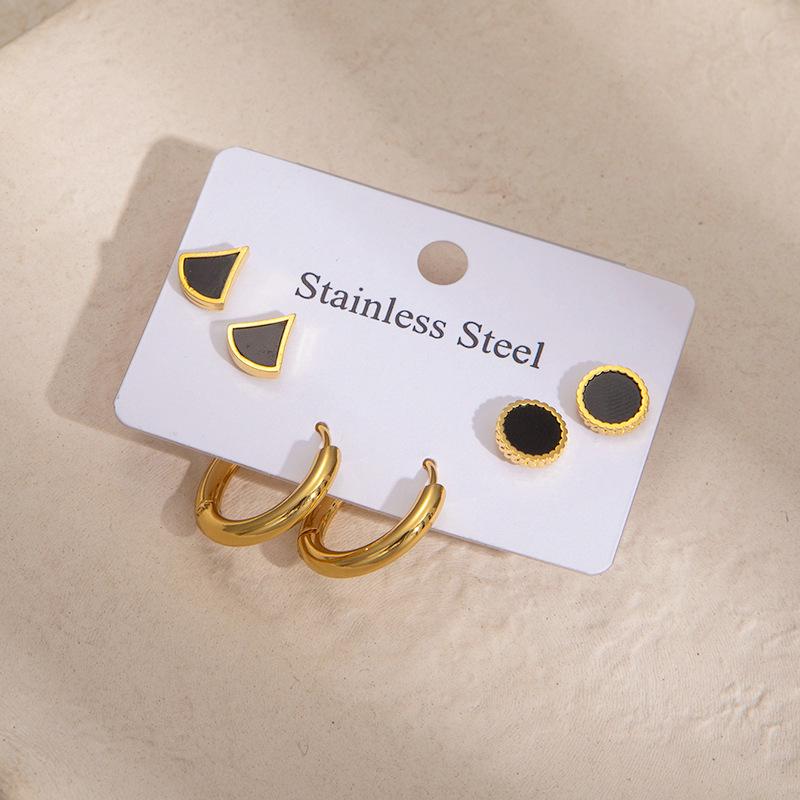 Elegant Four-Leaf Clover & Heart Earrings with Butterfly Detail, Titanium Steel Hoops - Non-Fading, Fashionable Summer Accessory