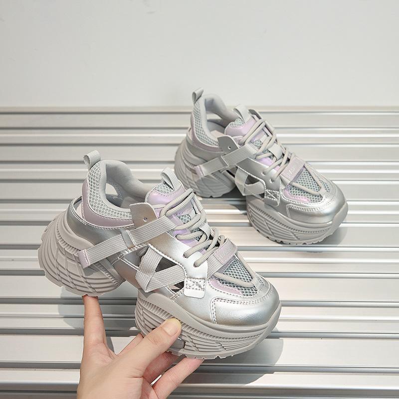 

Маленький размер платформа серебристые модные папины кроссовки женские новые универсальные повседневные туфли увеличивающие рост легкие спортивные кроссовки трендовая обувь 40 серебряный