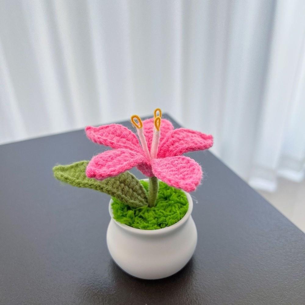 Künstliche Gestrickte Lilienblume Häkel-Topfpflanzen mit Topf Mini-Häkelblumen Handgefertigt Handgestrickte Pflanze Muttertag