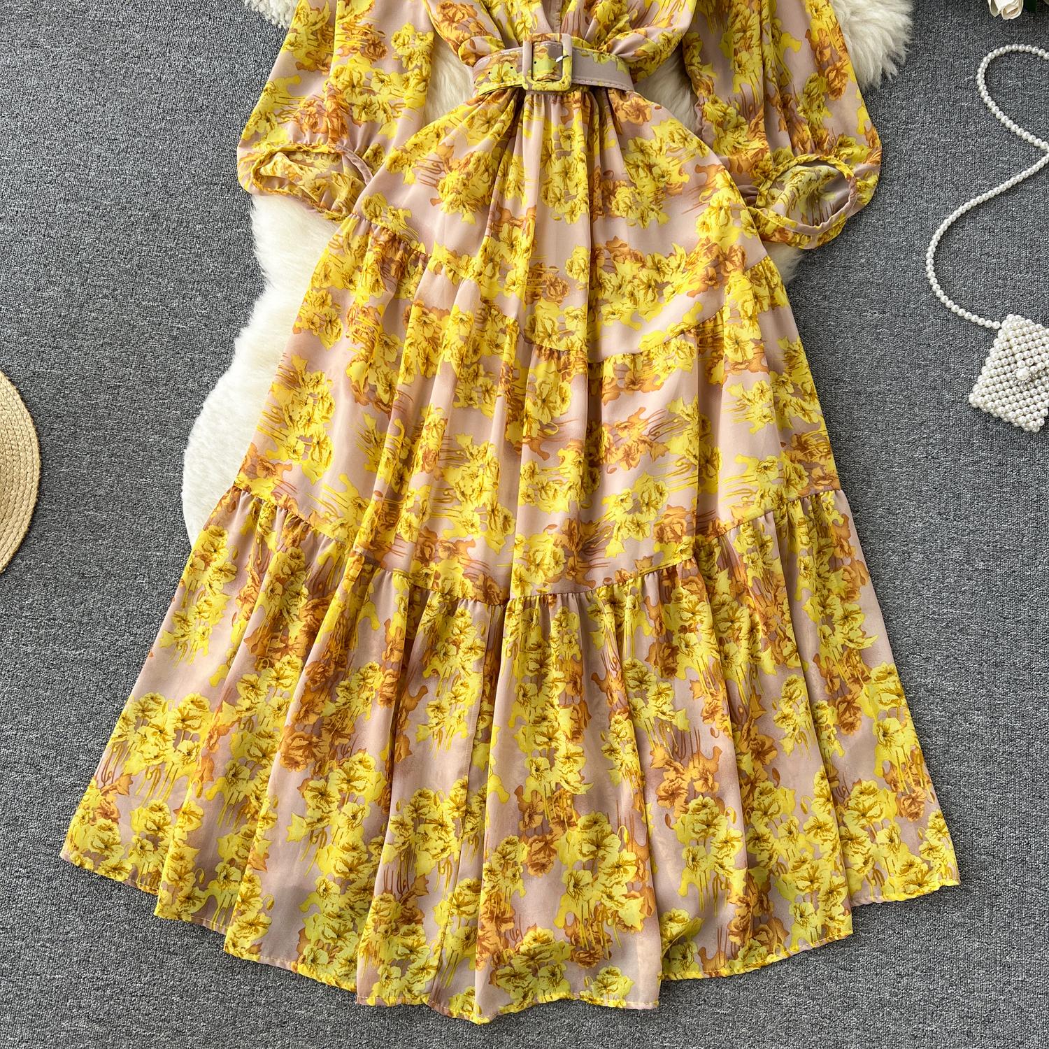 Осеннее винтажное женское платье миди с цветочным принтом — фото 5