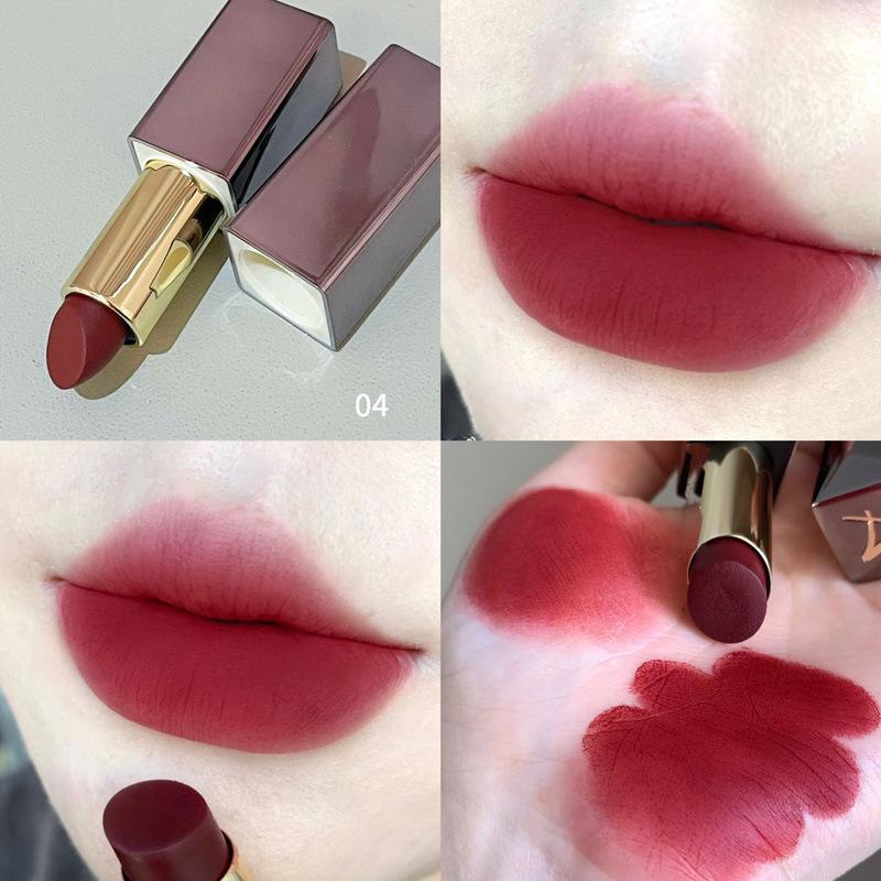 Fluffy Clay Velvet Matte Long-Lasting Lipstick for a Natural Whitening Look