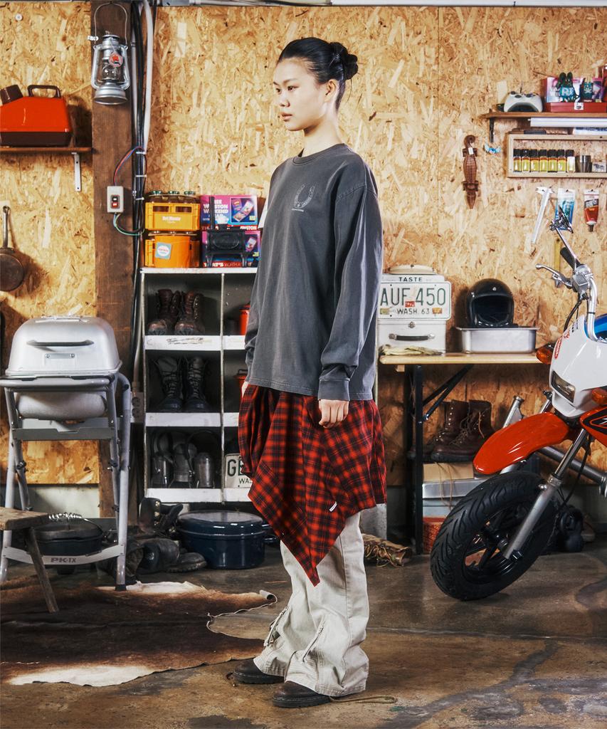 THEVINYLHOUSE Lucky House Ls Tee Charcoal
