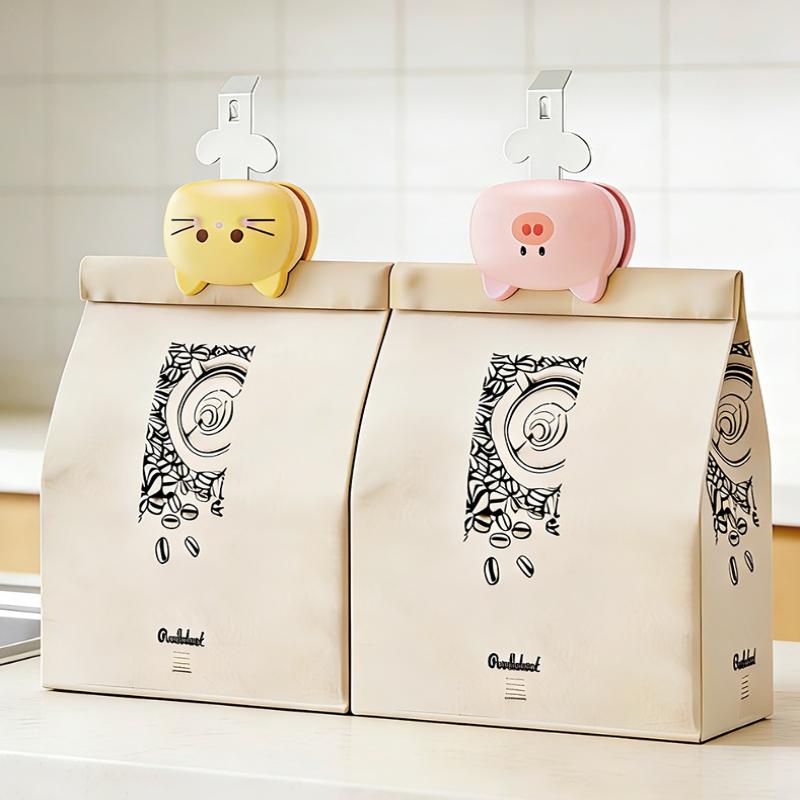 Bottle Opener Magnetic Fridge Sticker Pig Cat Shape Snack Sealing Clip Three In One Portable Magnetic Oral Liquid Bottle Opener