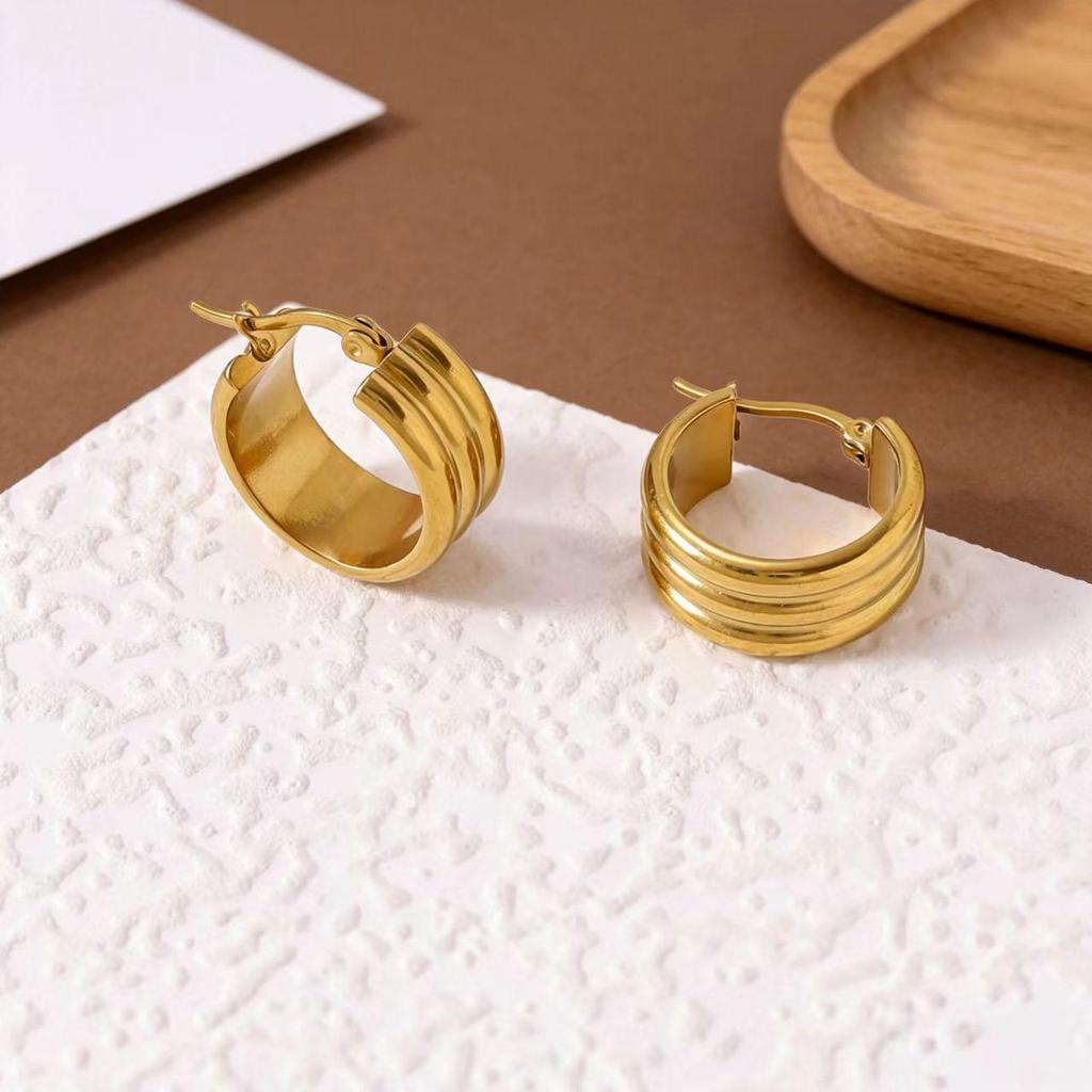 European & American Style Gold-Plated Titanium Steel Wide-Edge Curved Hoop Earrings