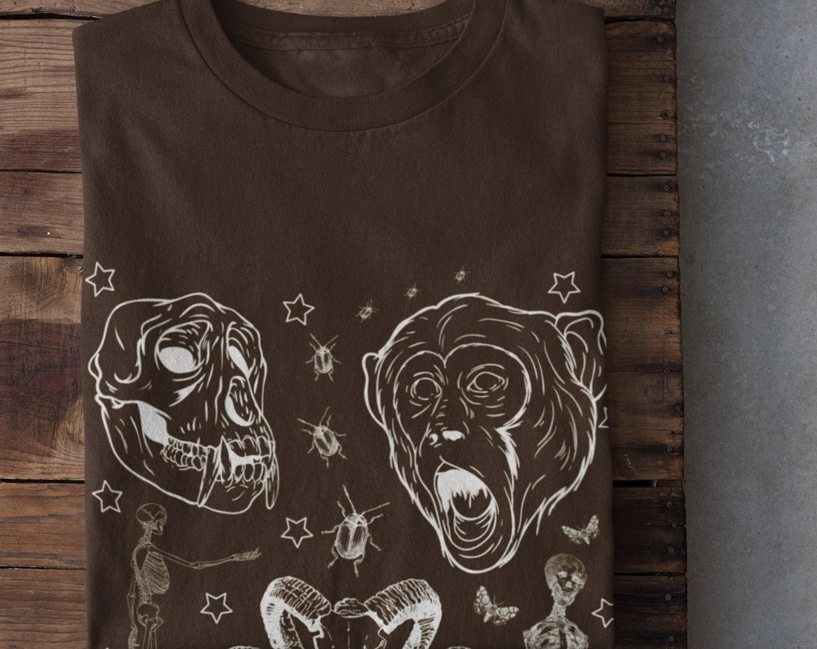 Skulls Tshirt,Grunge Clothing,Goblincore Clothing,Dark Cottagecore,Dark Academia,Moths Tshirt,Witchy Clothing,Alt Clothing,Taxidermy,Fairy S