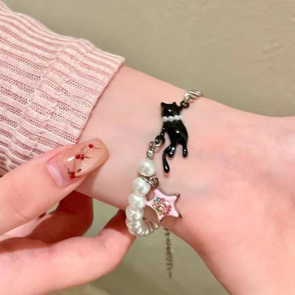 Vintage Pearls Bead Cats Face Charm Bracelet With Star Pendant Flexible Chain Pearls Charm Wrist Chain For Daily Wear