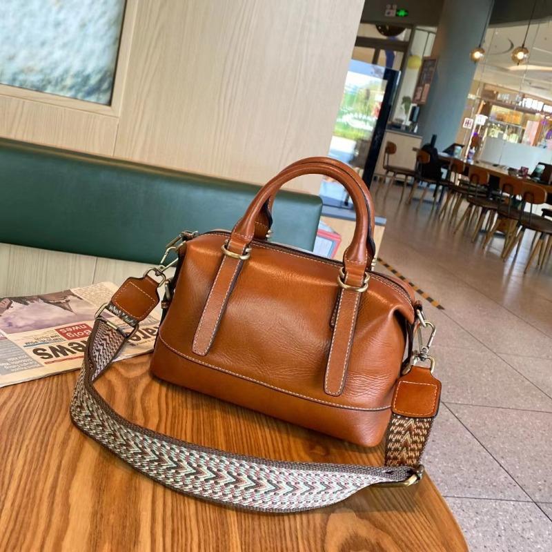 Genuine Leather Women's Bag Vintage Plant Tanned Oil Wax Top Layer Cowhide Boston Large Capacity Handbag Women's Crossbody Bag