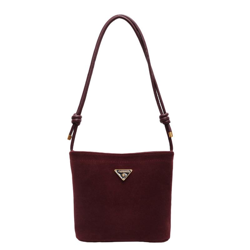 Simple Casual Large-capacity Women's Bag, New Fashionable Retro High-value Commuting Shoulder Underarm Bucket Bag