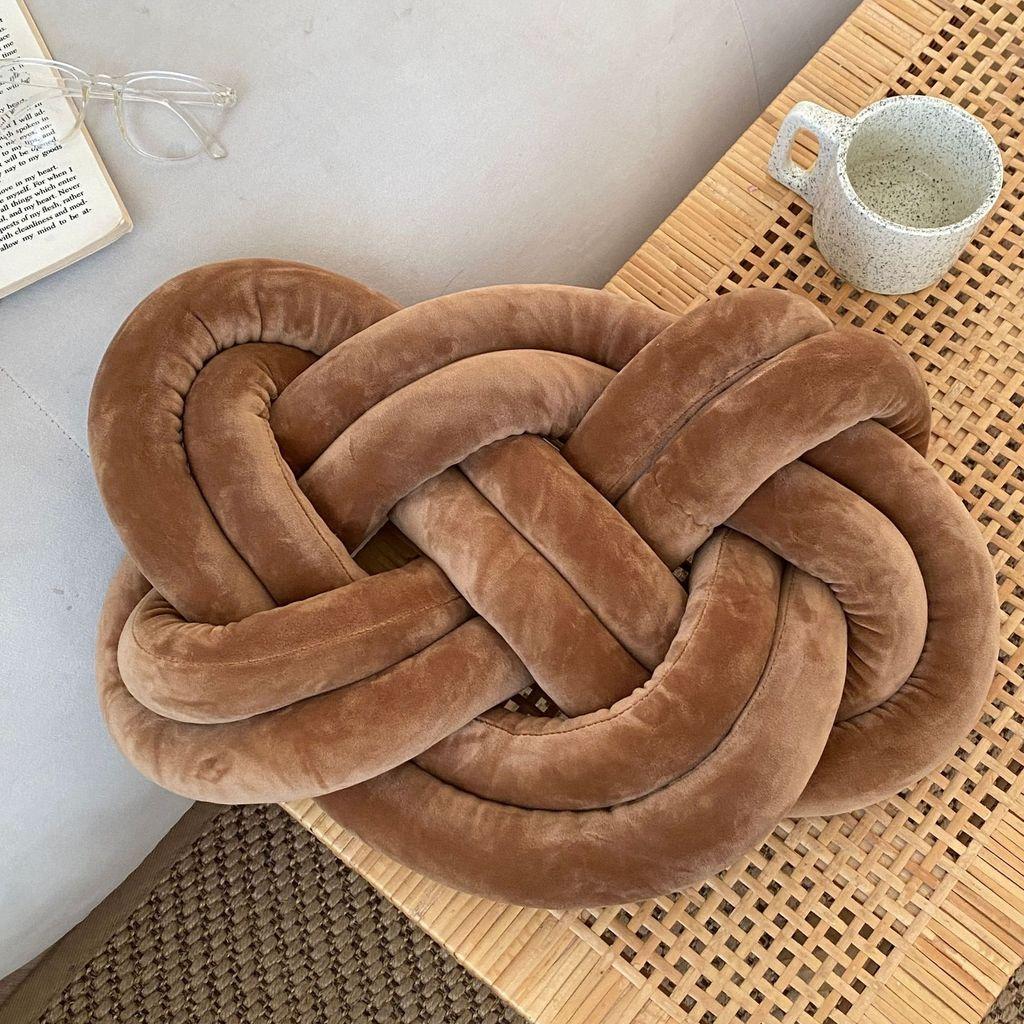 Nordic Relaxing Circular Shape Cushion For Living Room And Office Decor With Soft Plush Cover