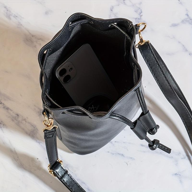 Women's Adjustable Crossbody Bucket Bag Black Drawstring Closure Minimalist Casual Shoulder Bag Versatile Fashion Purse Crossbody Bag