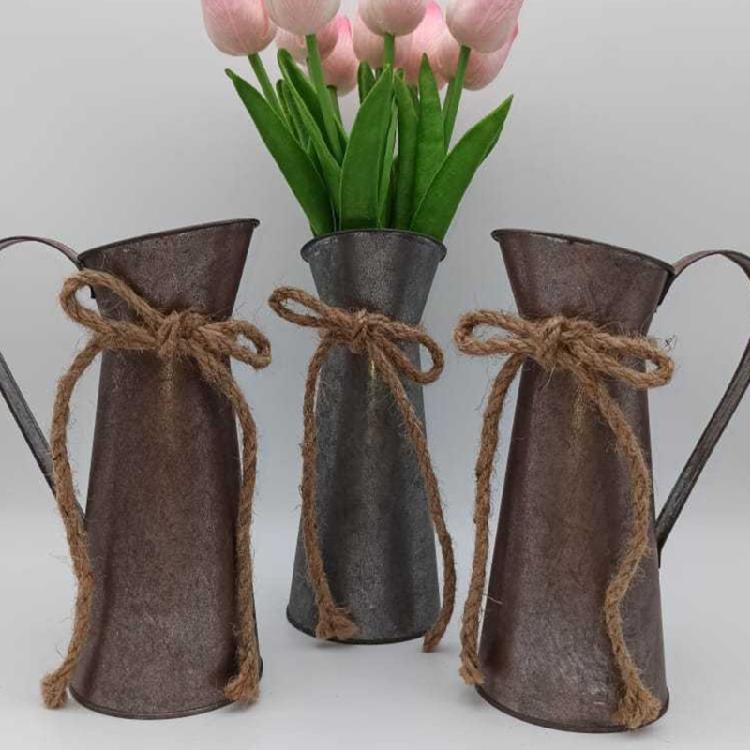 Metal Floral Holder, Durability Rusts Finish Country Holder Milk Can for Homes Gardening Flower Holder Decorations