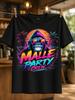 Malle Party Crew Starkes Gorilla-Gesicht Mit Sonnenuntergangs-Palmen Und Cocktail-Akzenten Retro Mallorca Party Unisex Alles T-Shirt