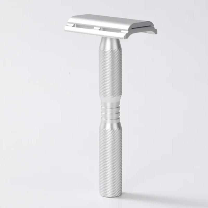 YAQI Aluminum Version Light Weight Safety Razor For Mens Shaving Portable Fashion Travel High Quality Razor New