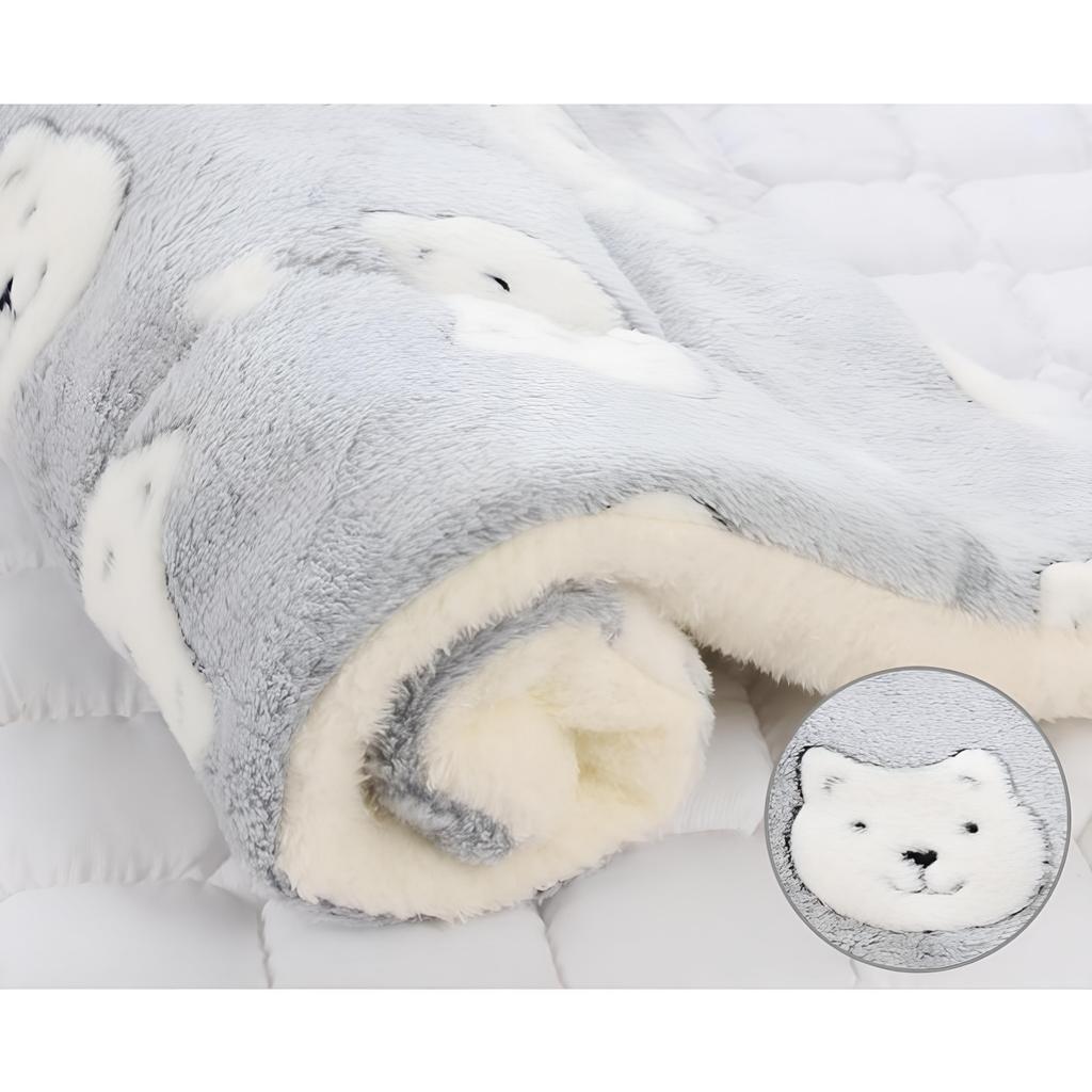 Pet Sleeping Mat Dog Bed Cat Bed Soft Hair Thickened Blanket Pad Home Washable Warm Bear Pattern Blanket Pet Supplies