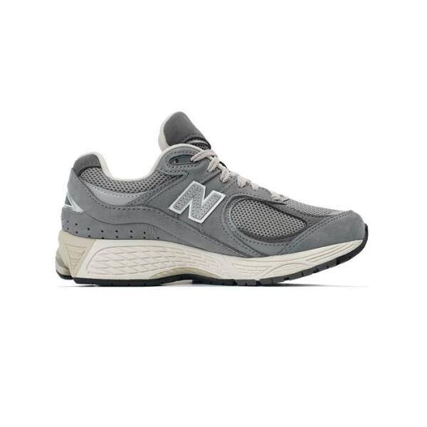 New Balance 2002r פרימיום וינטג' אפור M2002rnm