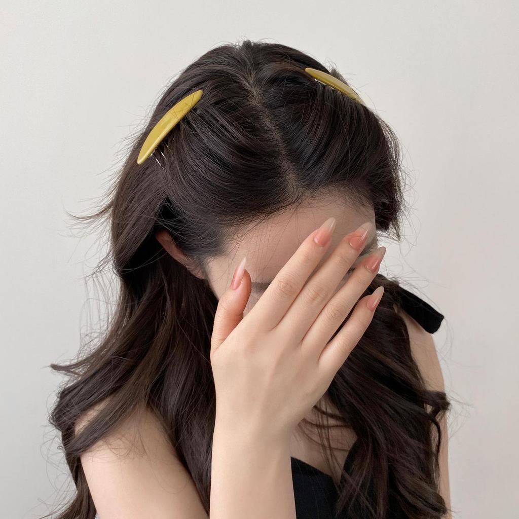 Vintage Acetate Fluffy Hair Comb for Women - Princess Style, Back-Inserted, Wispy Bangs Clip