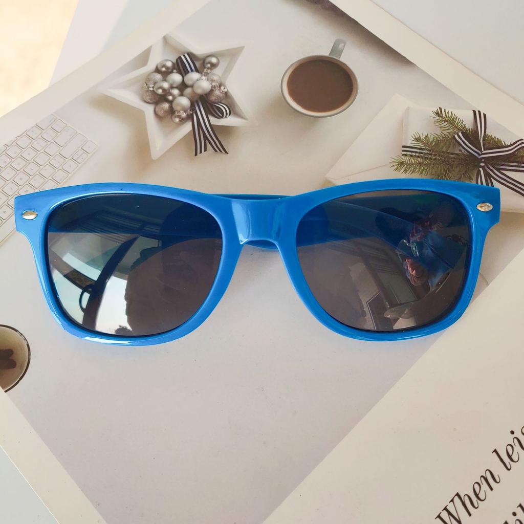 Sunglasses, Men'S And Women'S Colorful, Framed Retro Sunglasses Shake