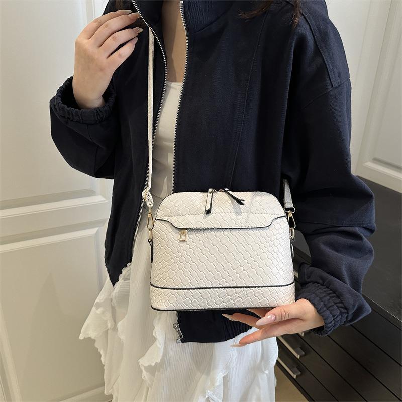 Summer new popular shoulder messenger bag versatile niche design practical simple bag