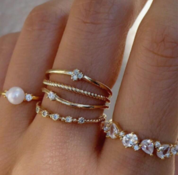 

10Pcs Rings Suit for Women Gold-color Chain Ring Set Bohemian Style Coin Snake Moon Star Party Leaves Love Trend Gift Jewelry